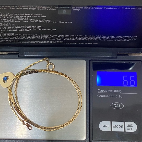 Unsigned Vintage Gold-tone Snake Chain Heart Pendant with Blue Stone Necklace - Picture 11 of 11